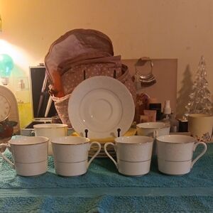 Classic White Mug Set